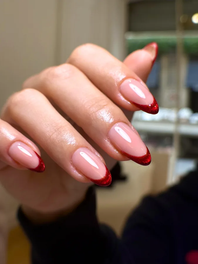 Réalisation d'ongles — formation Glossy gel